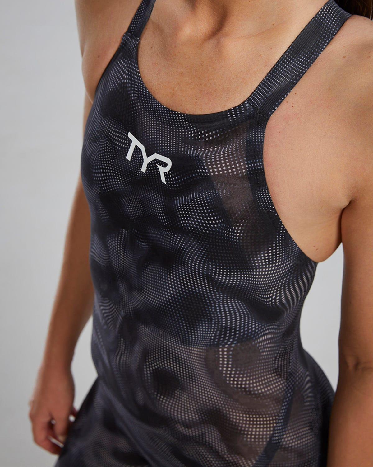 ::140 Titanium