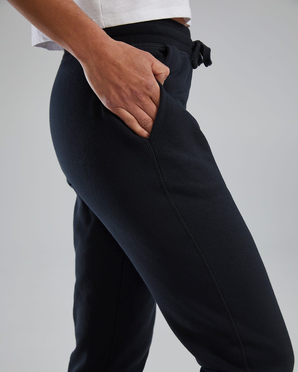 ::001 Black