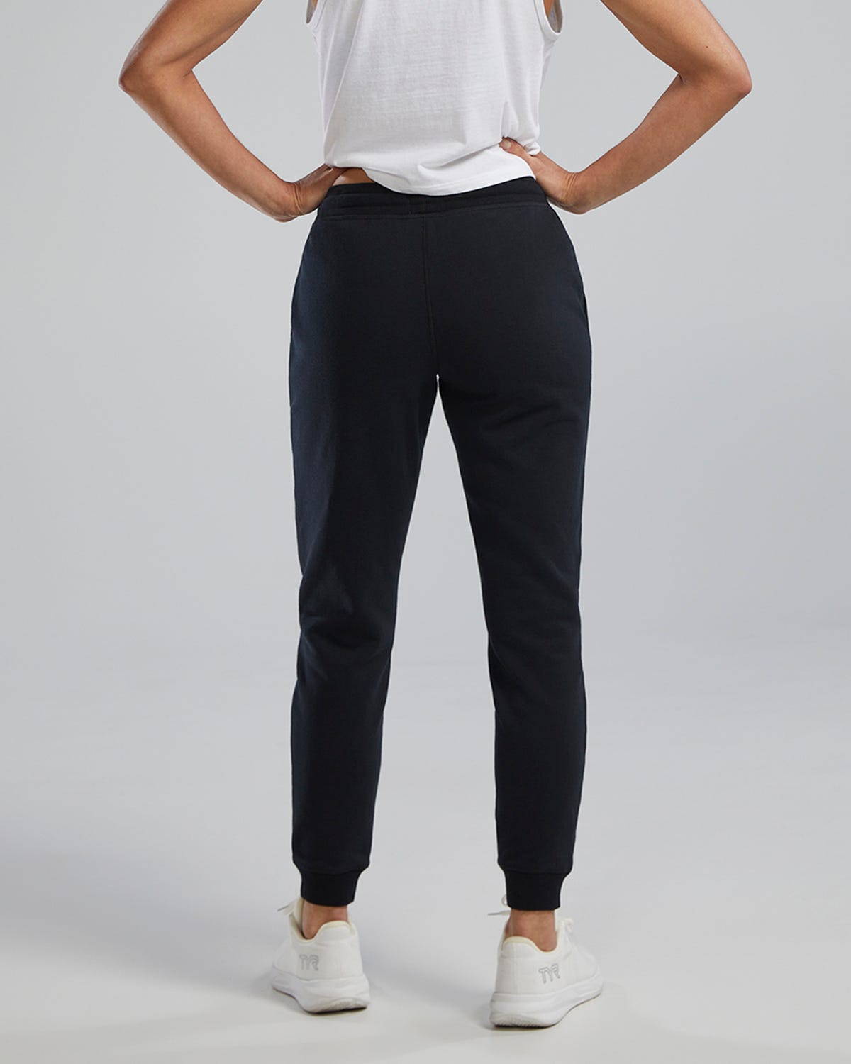 ::001 Black