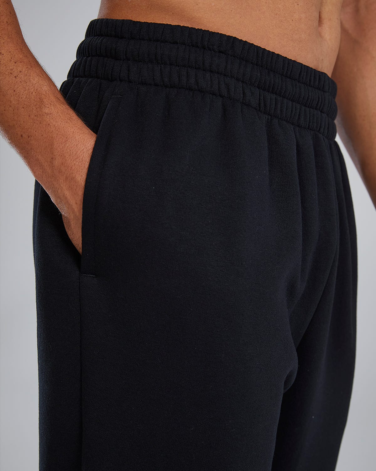 ::001 Black