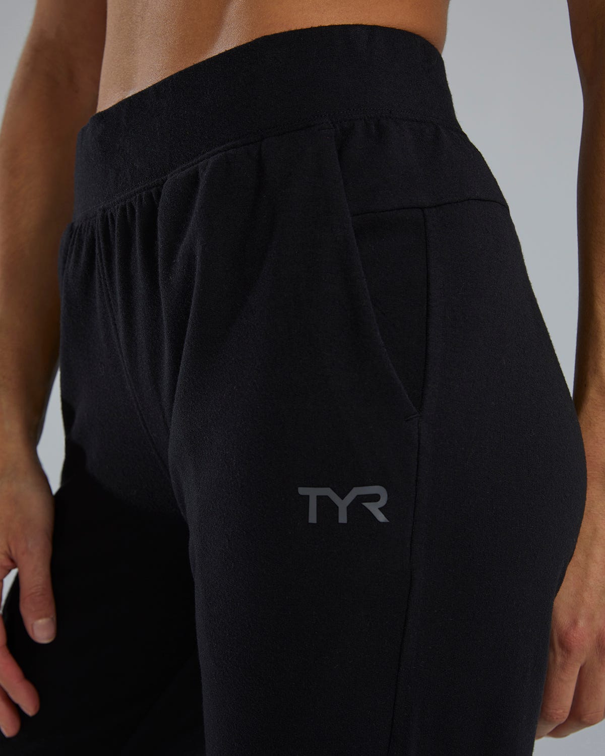 ::001 Black