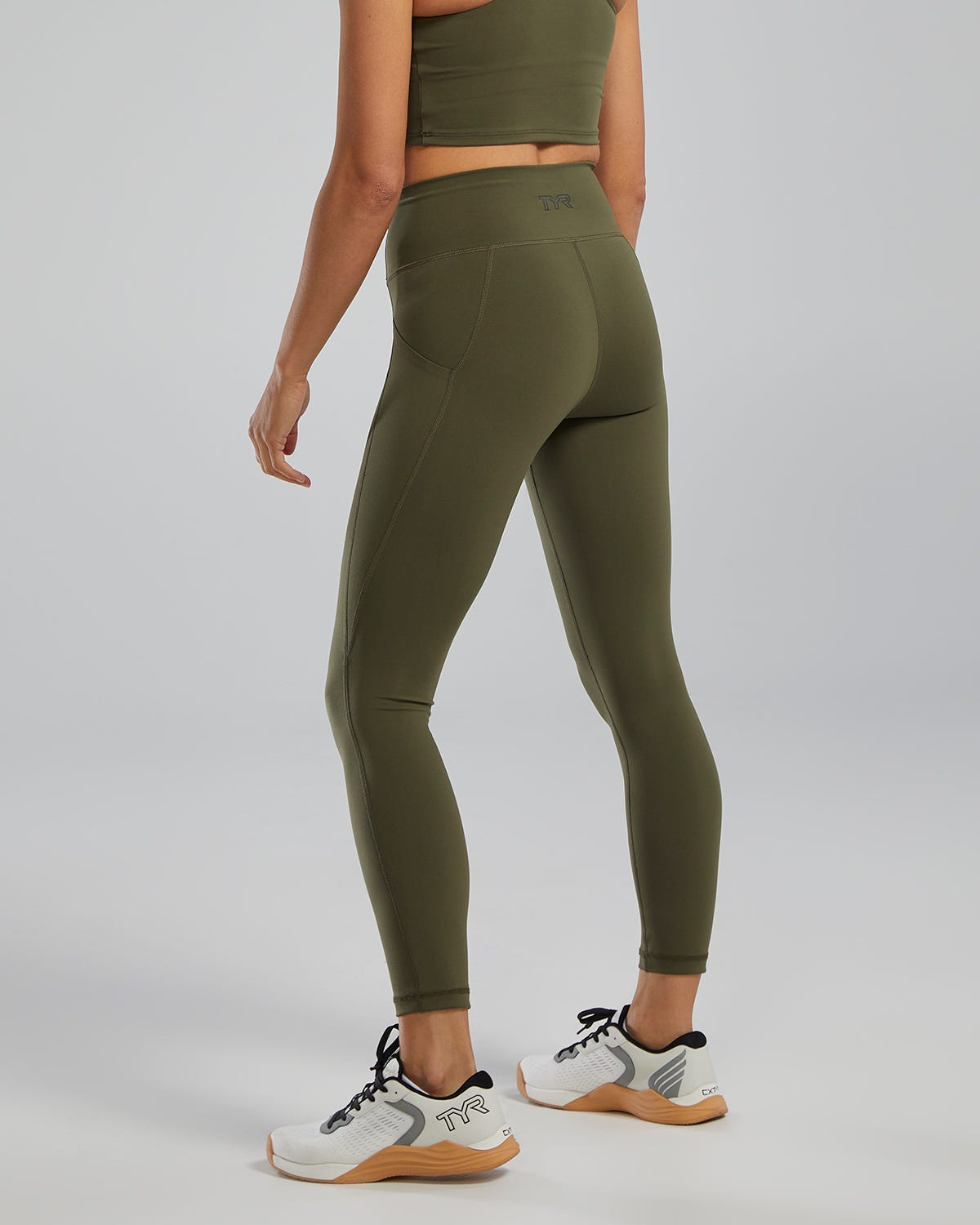 ::932 Olive Night