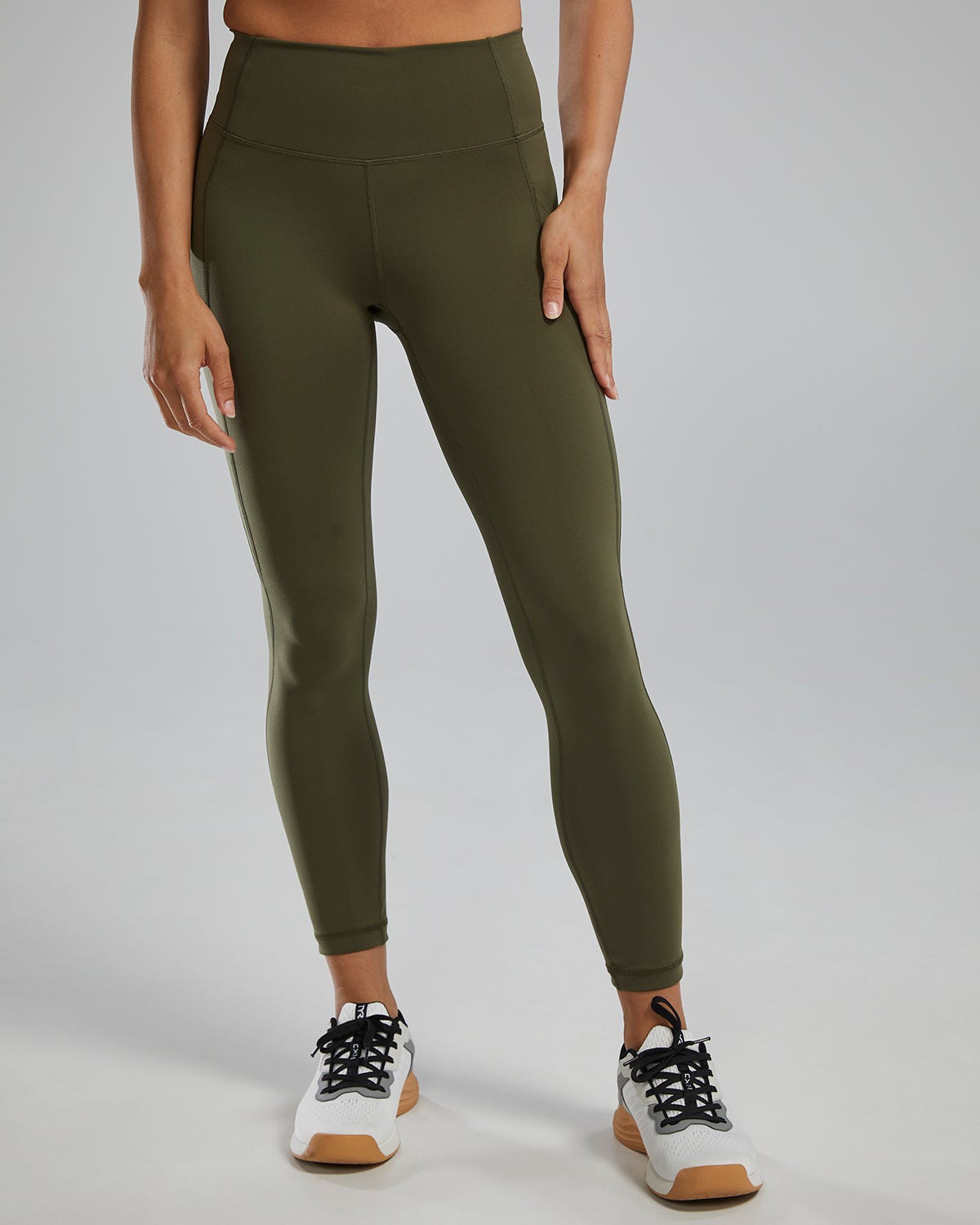 ::932 Olive Night
