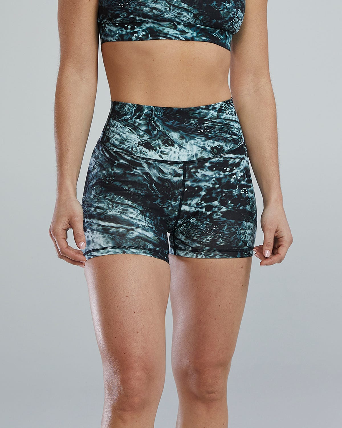 ::014 BLK/GREEN