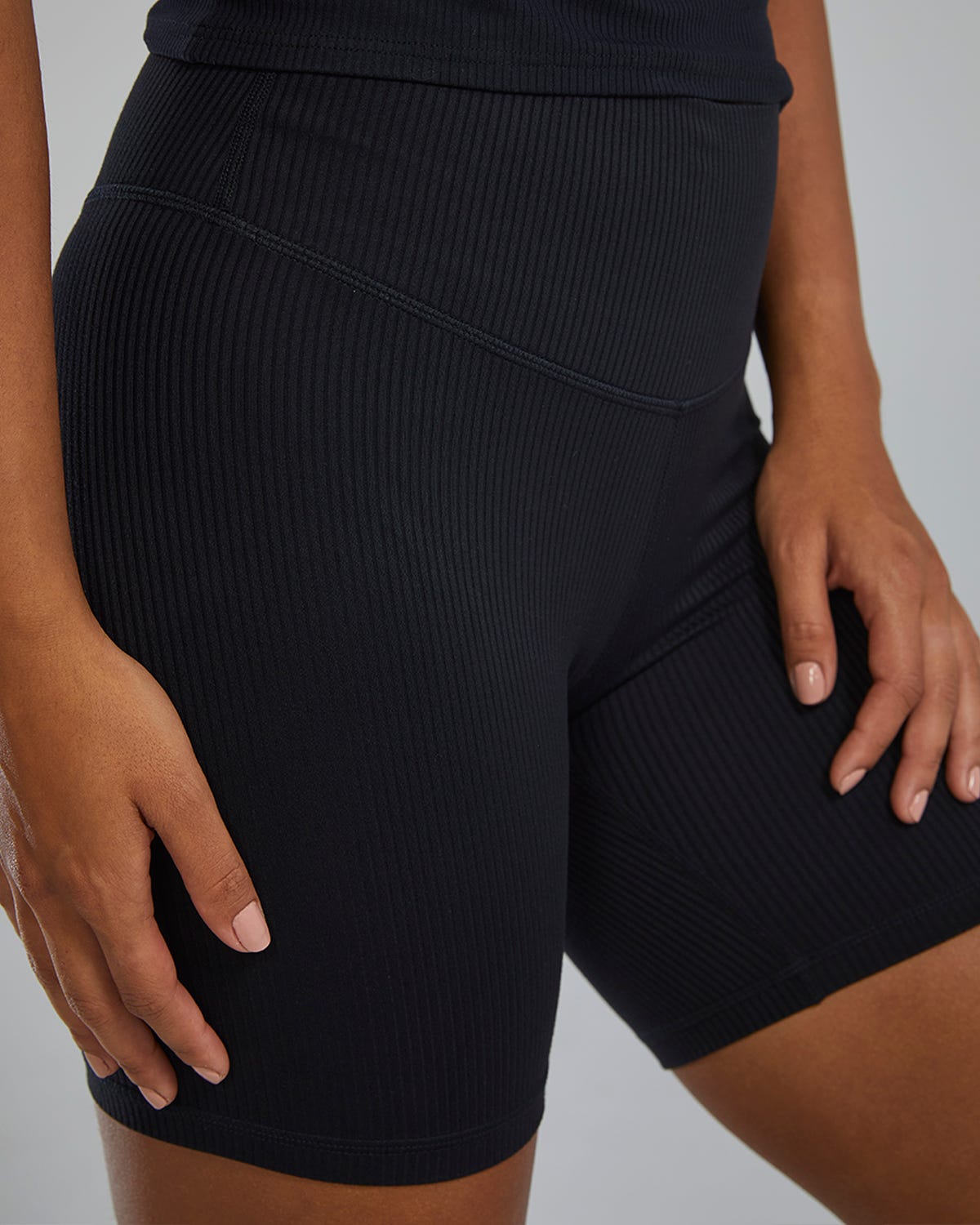 ::001 Black