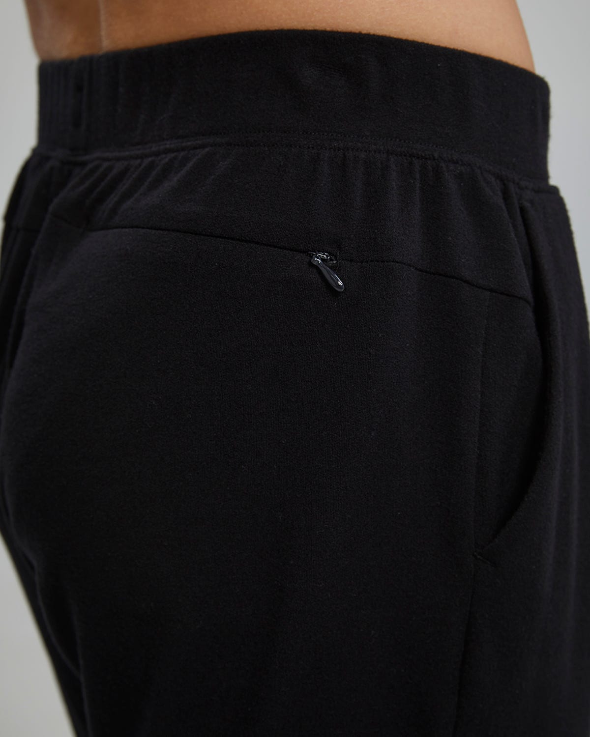 ::001 Black