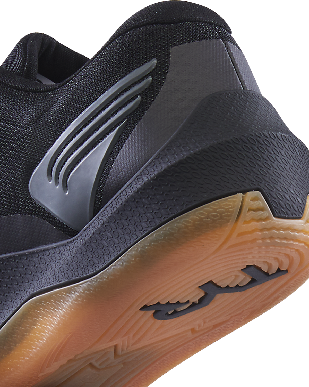 ::544 Black/Gum