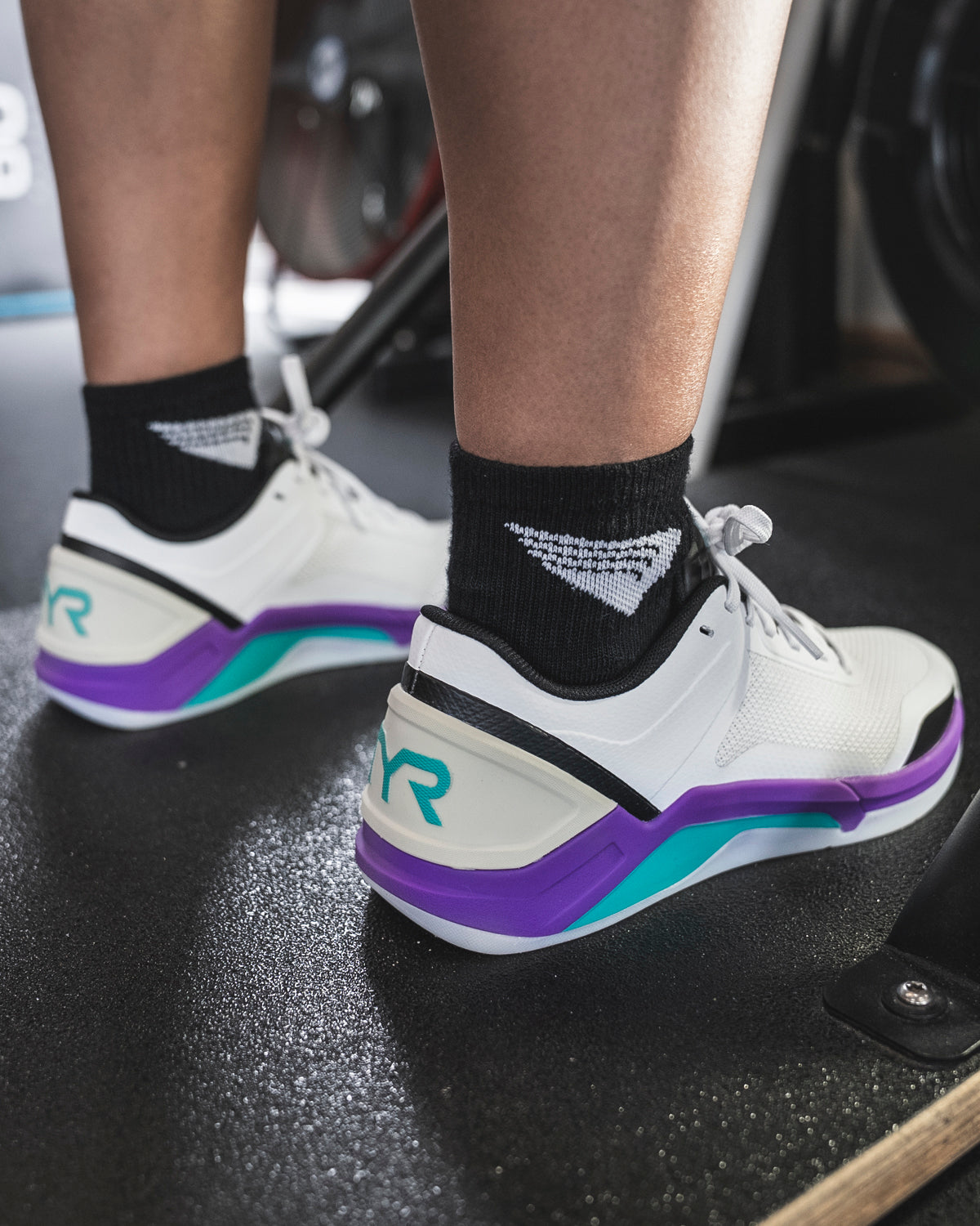 ::143 White/Grape