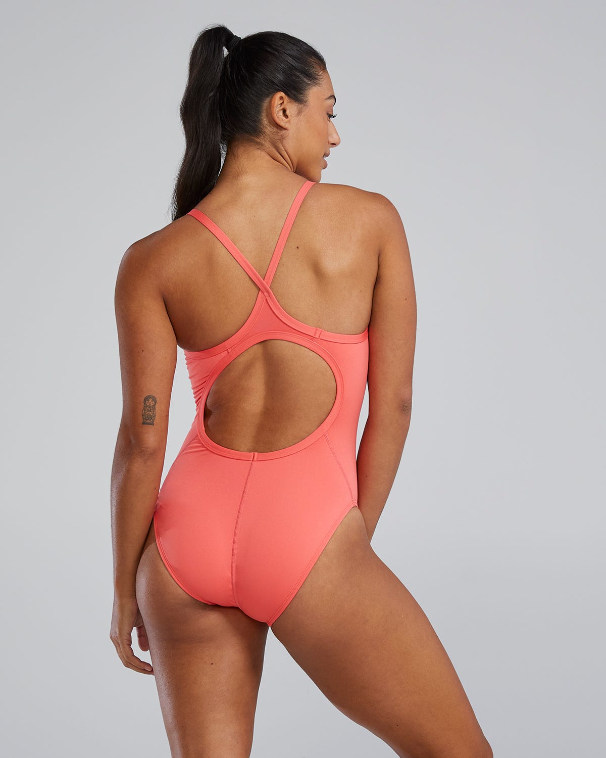 ::832 Coral