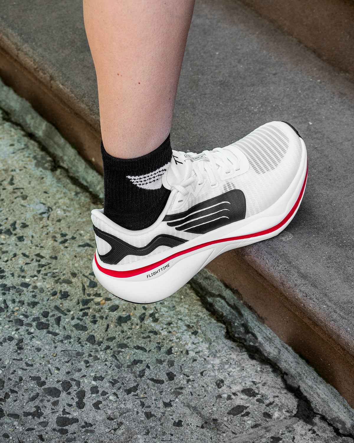 ::221 White/Black/Red