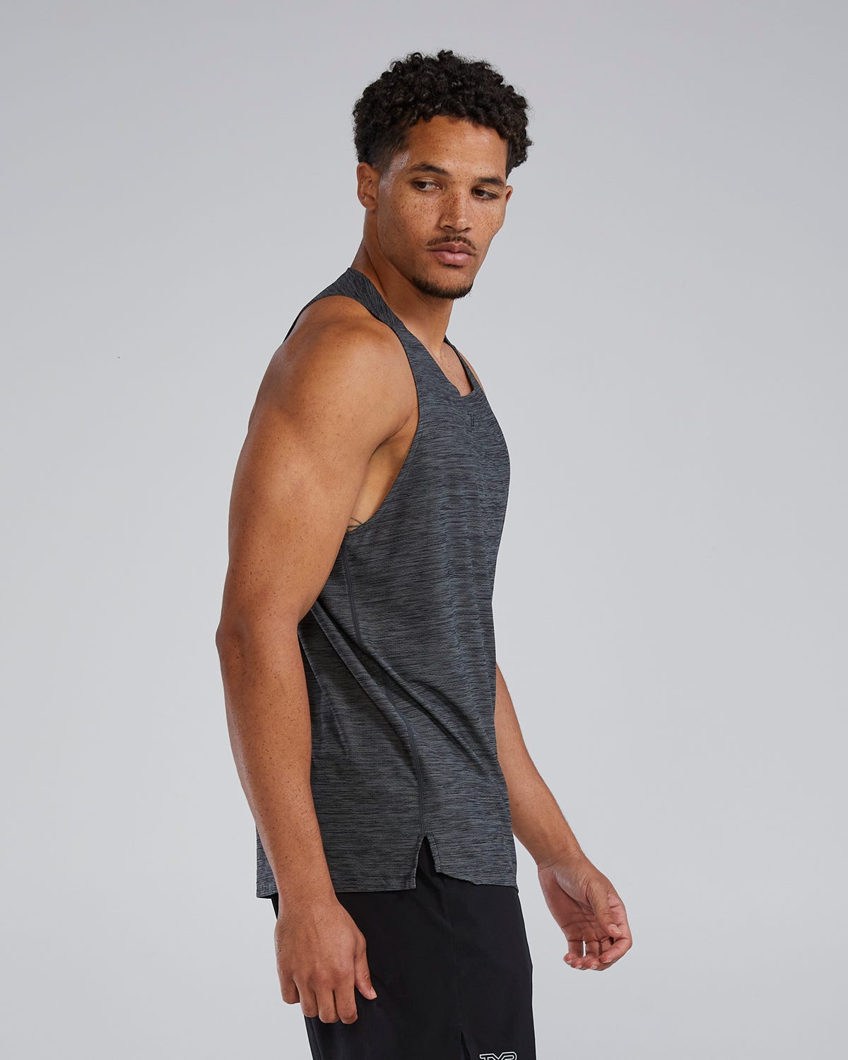 ::905 Dark Grey