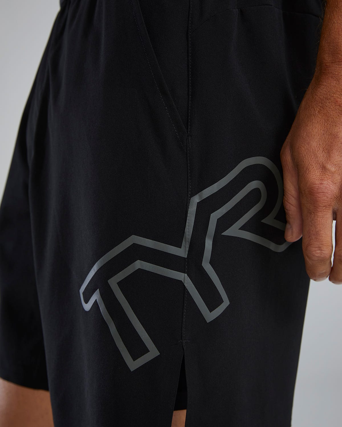 ::001 Black