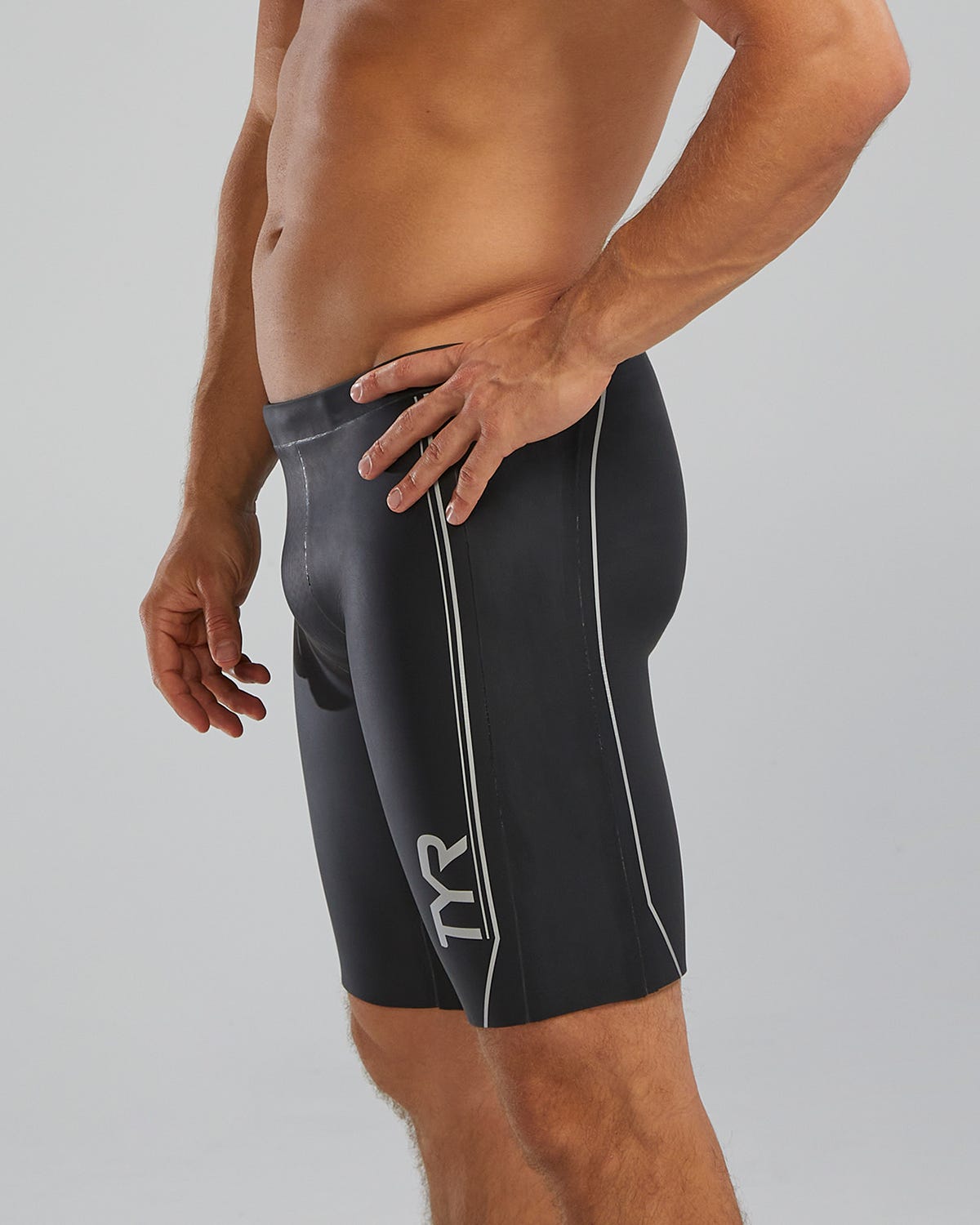 ::043 Silver/Black