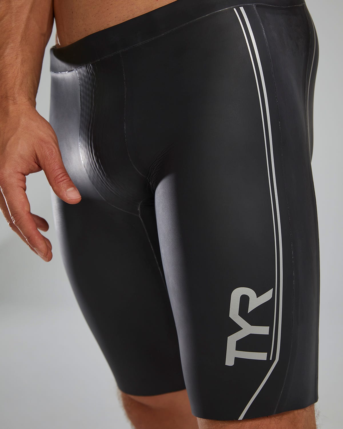 ::043 Silver/Black