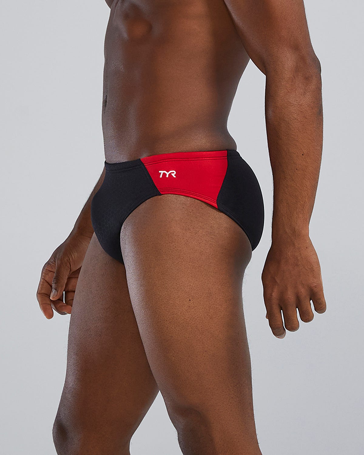 ::002 Black/Red