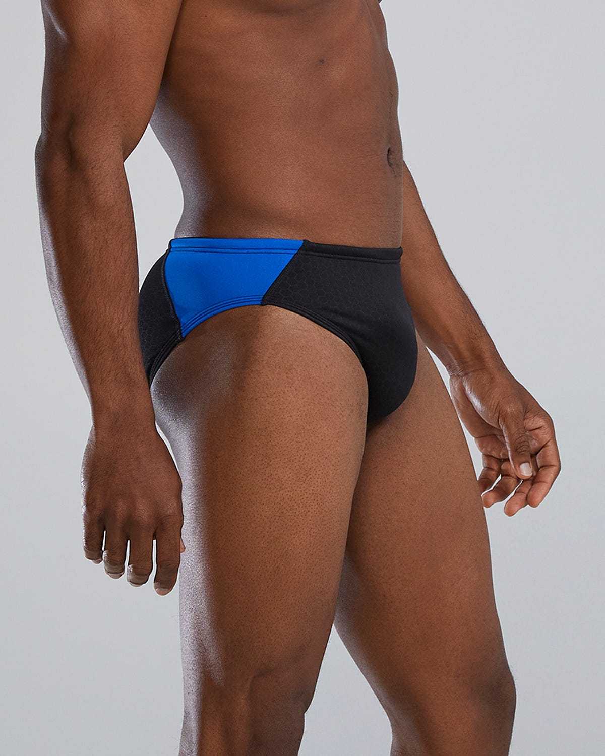 ::093 Black/Blue
