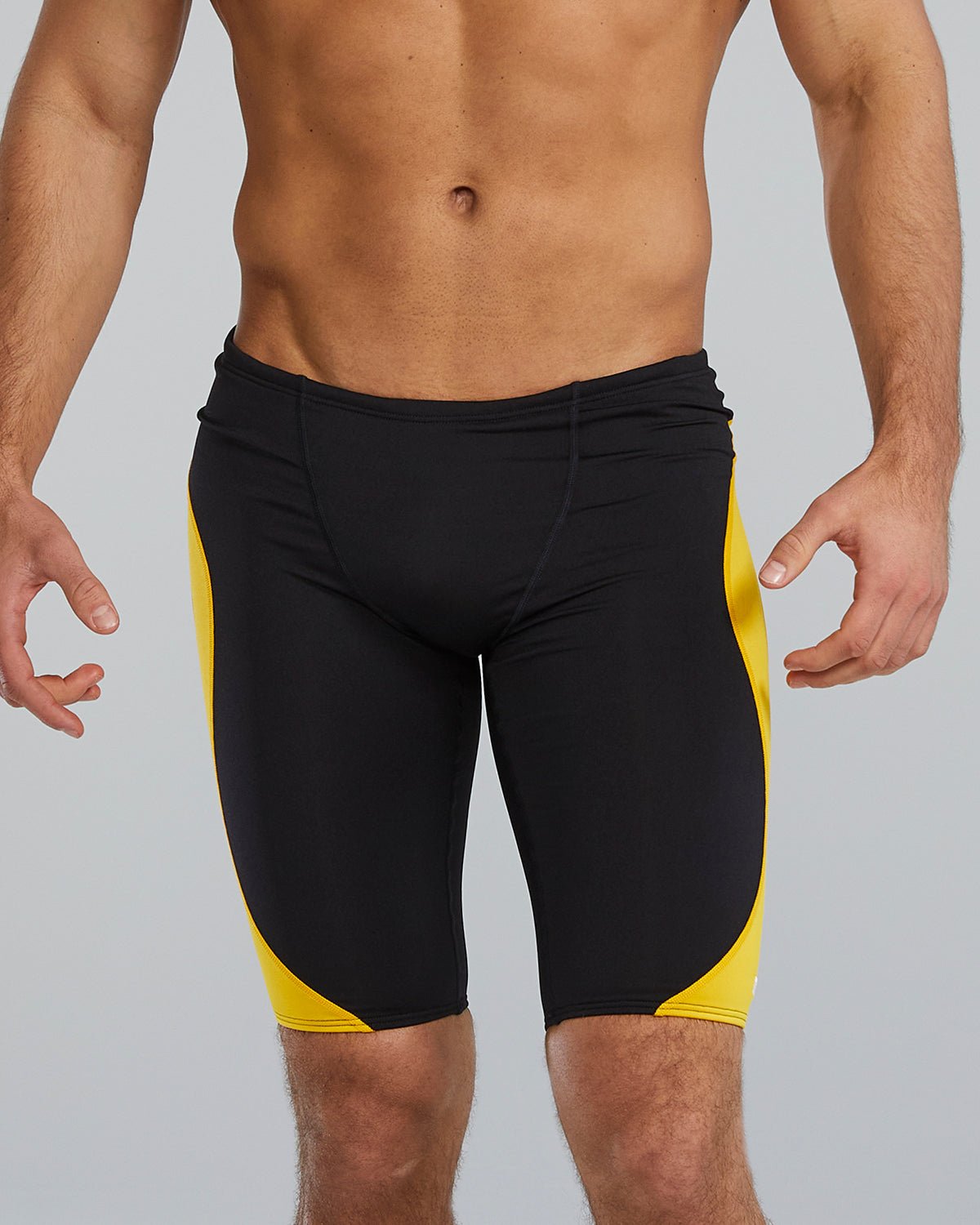 ::008 Black/Gold