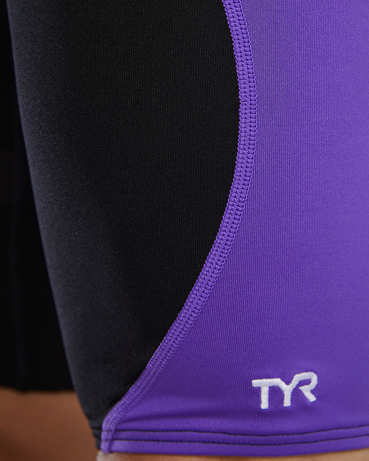 ::068 Black/Purple