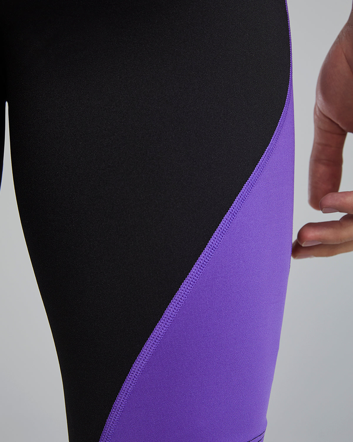 ::068 Black/Purple