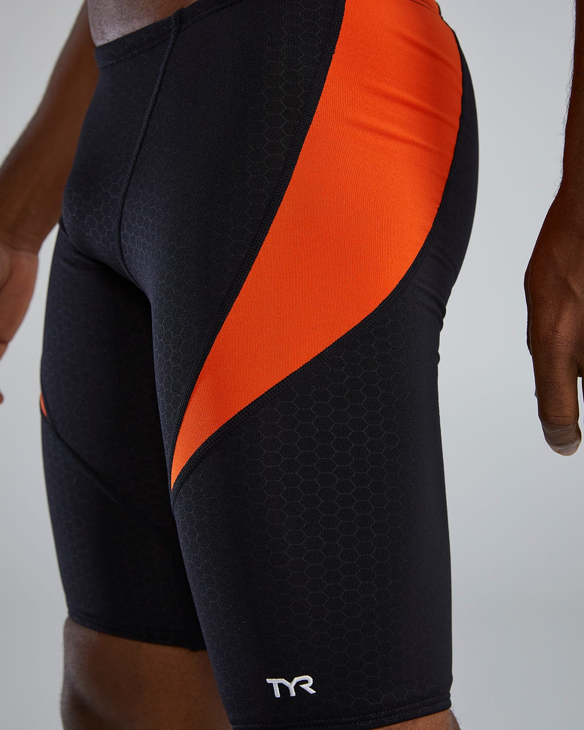 ::062 Black/Orange