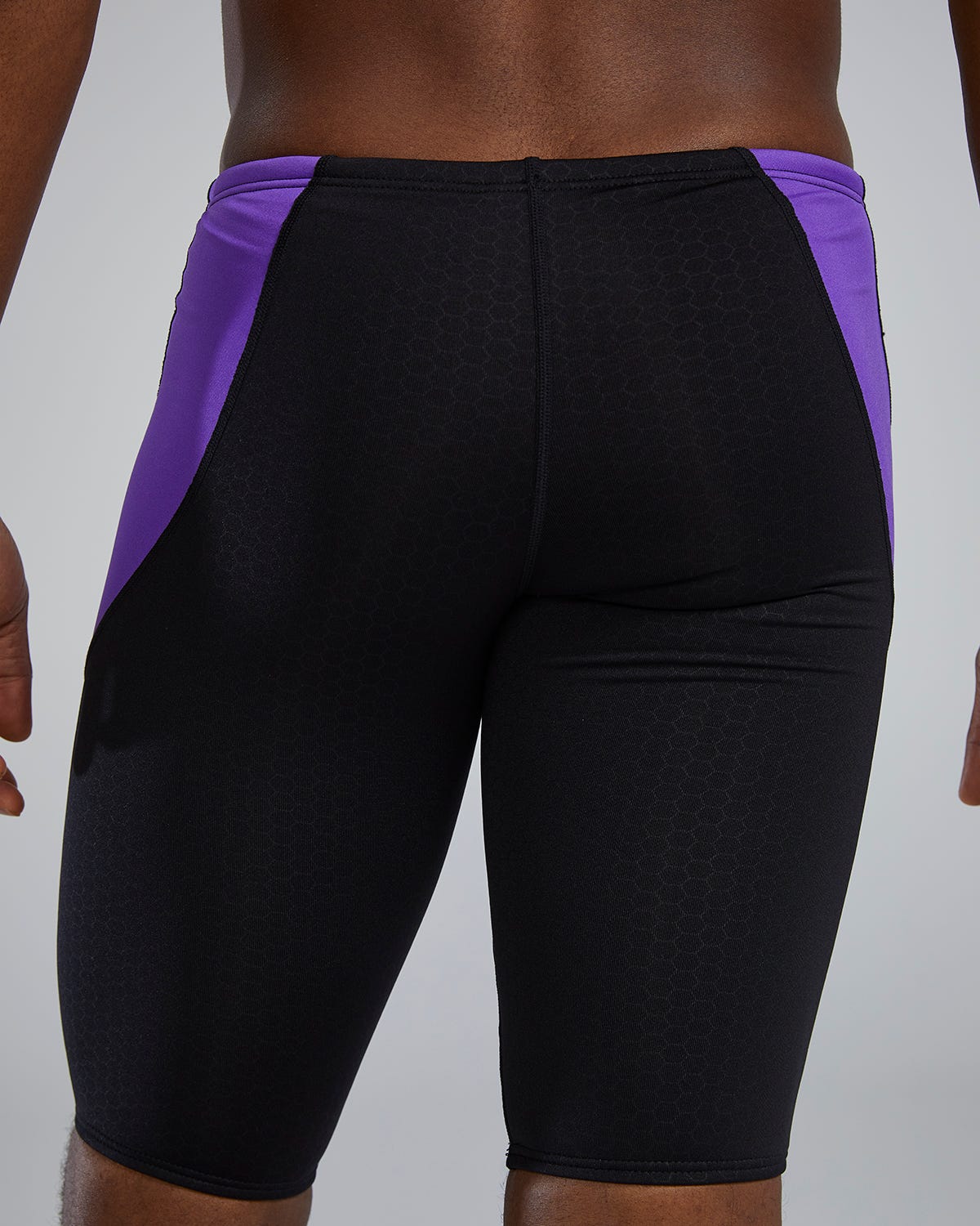 ::068 Black/Purple