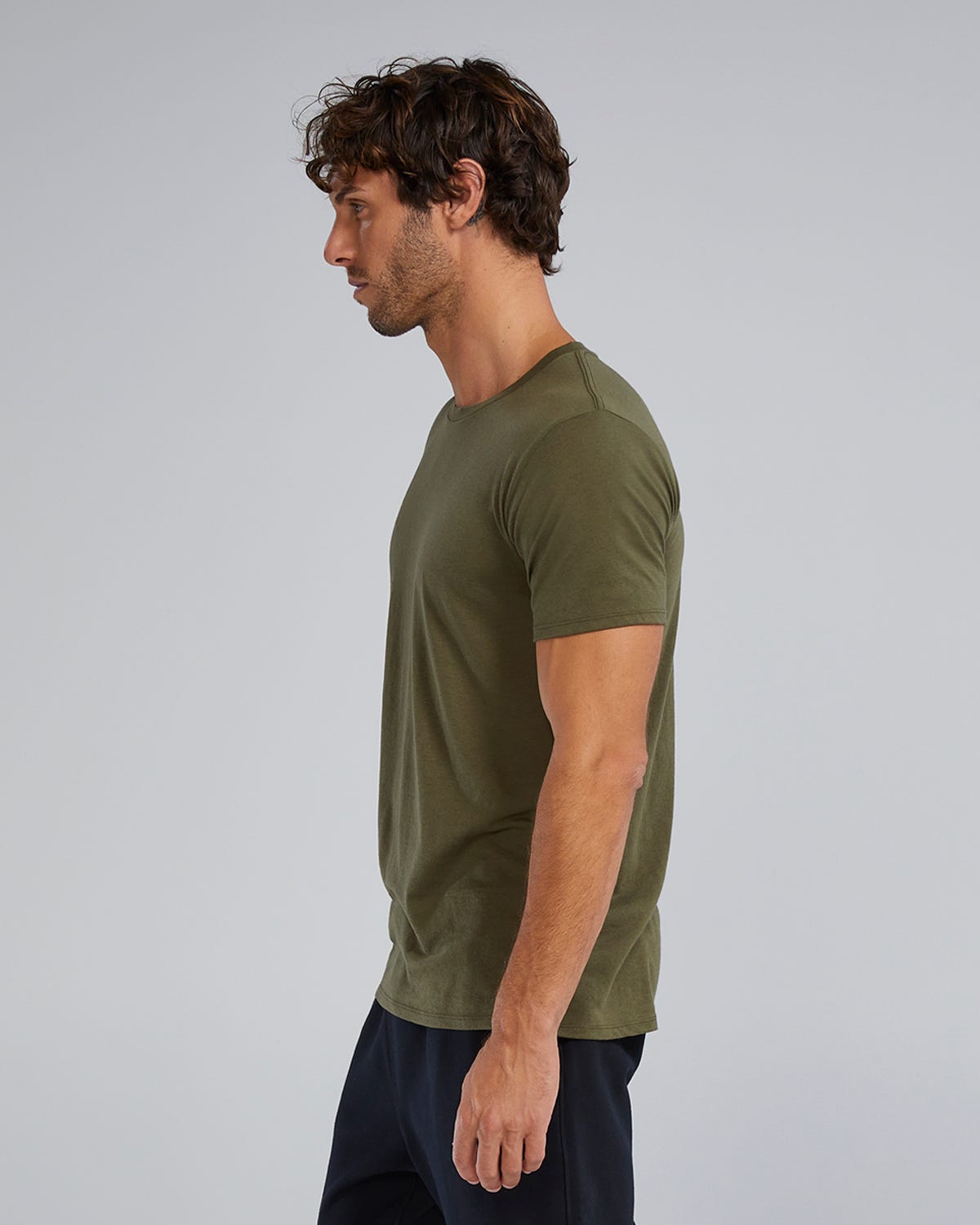 ::932 Olive Night