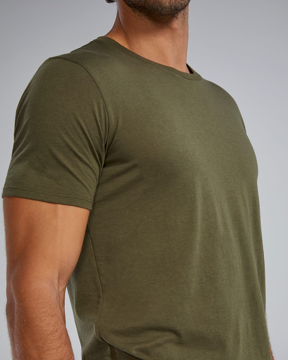 ::932 Olive Night