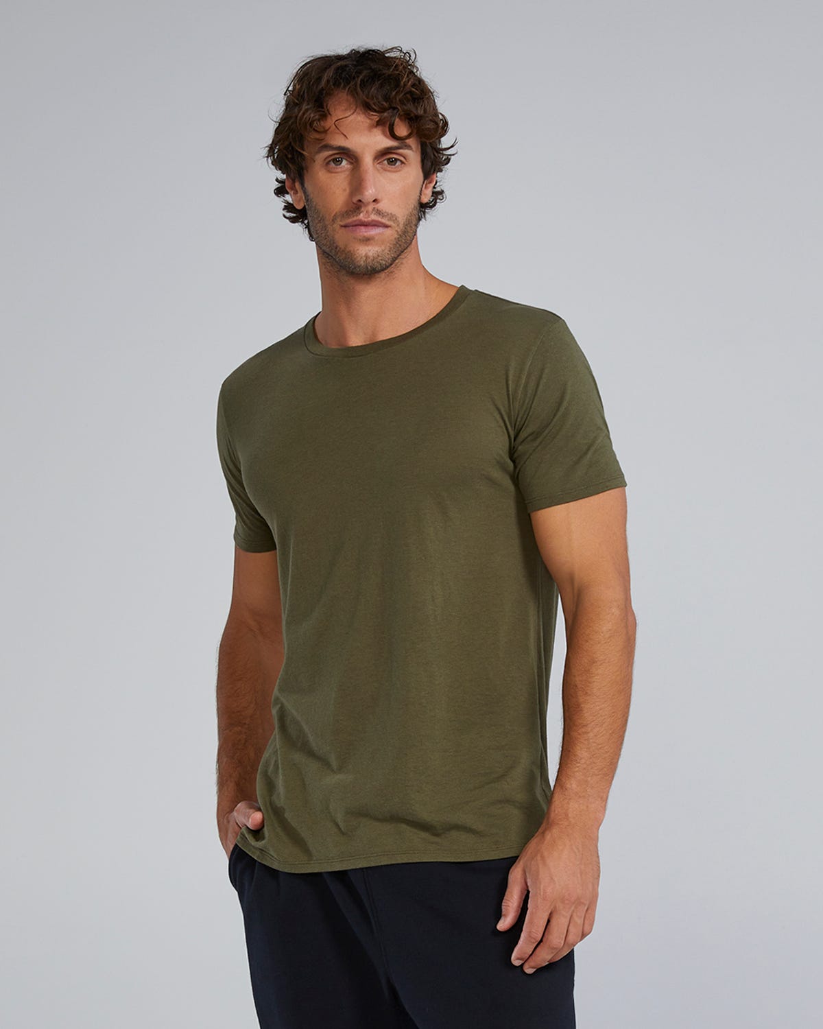 ::932 Olive Night