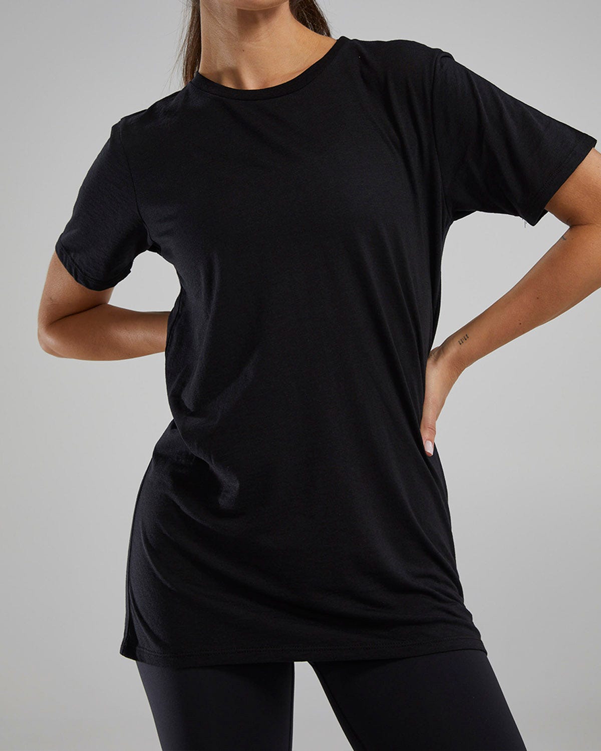 ::001 Black
