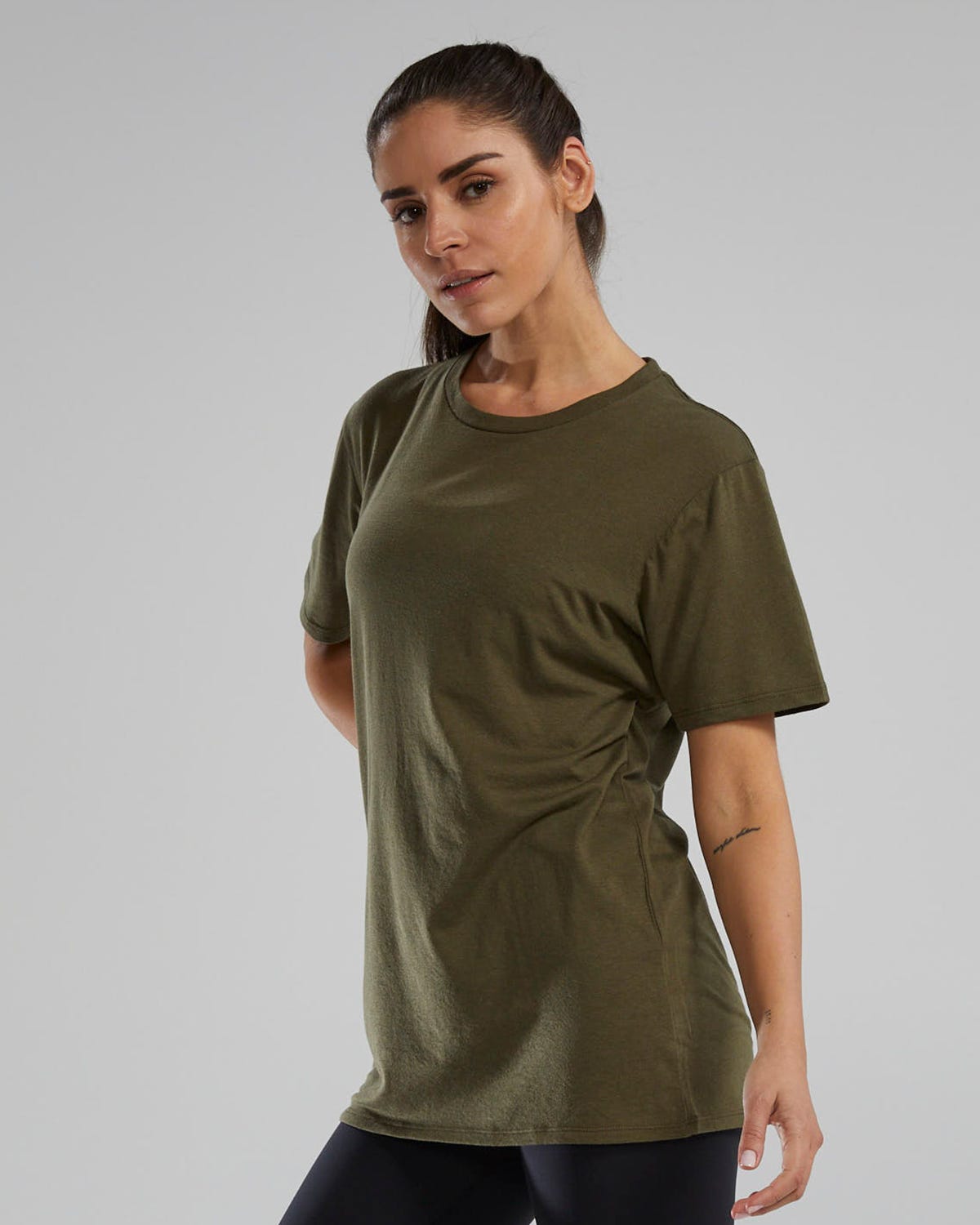 ::932 Olive Night