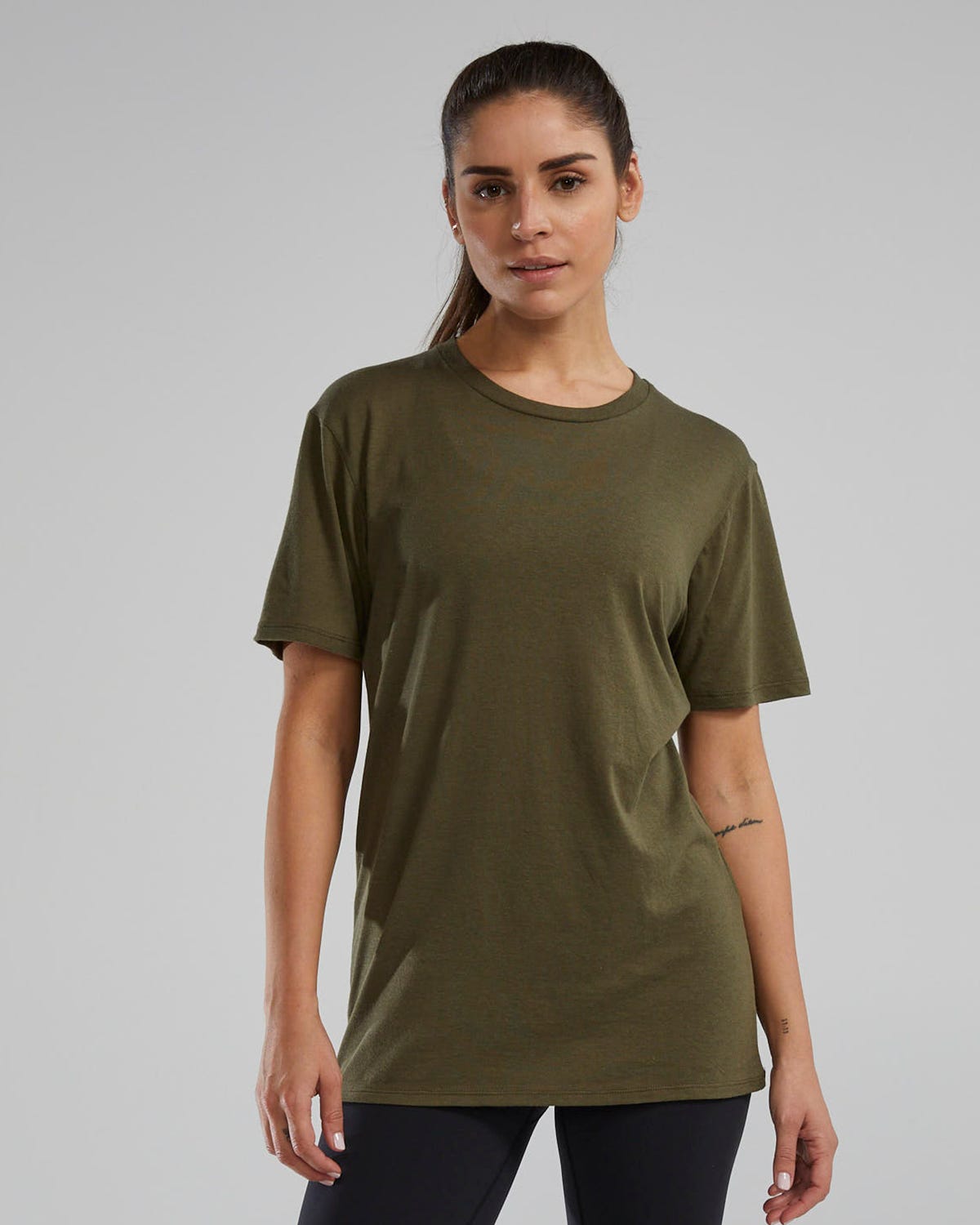 ::932 Olive Night