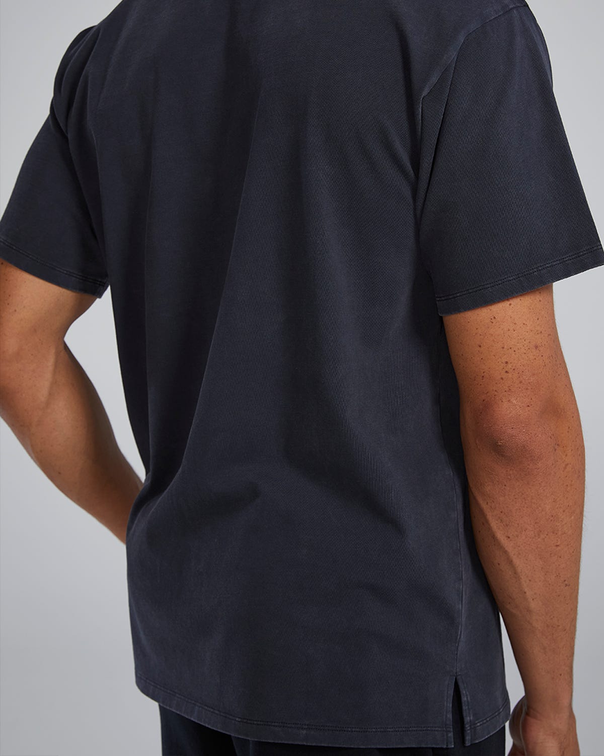 ::001 Black