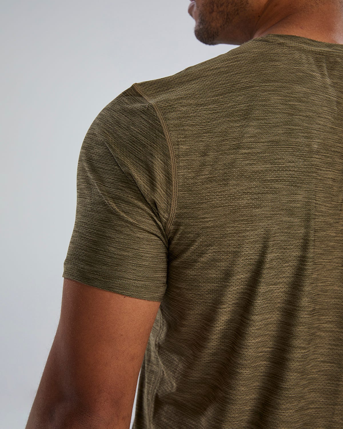 ::907 Olive/Black