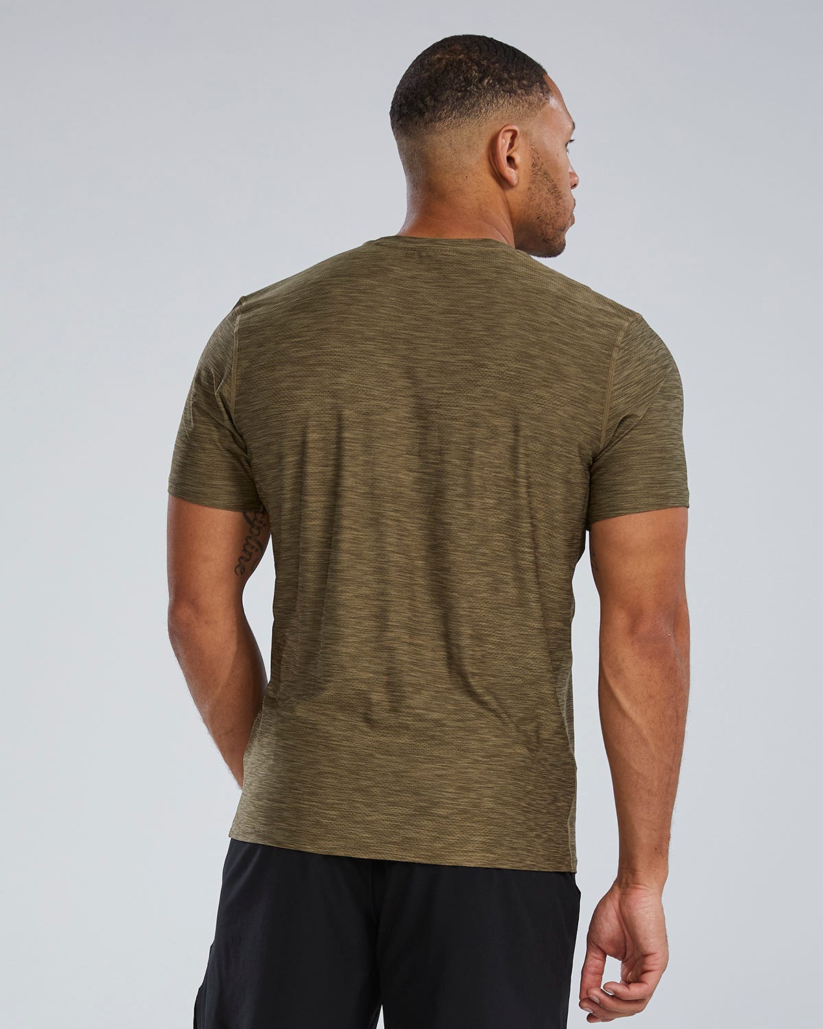 ::907 Olive/Black