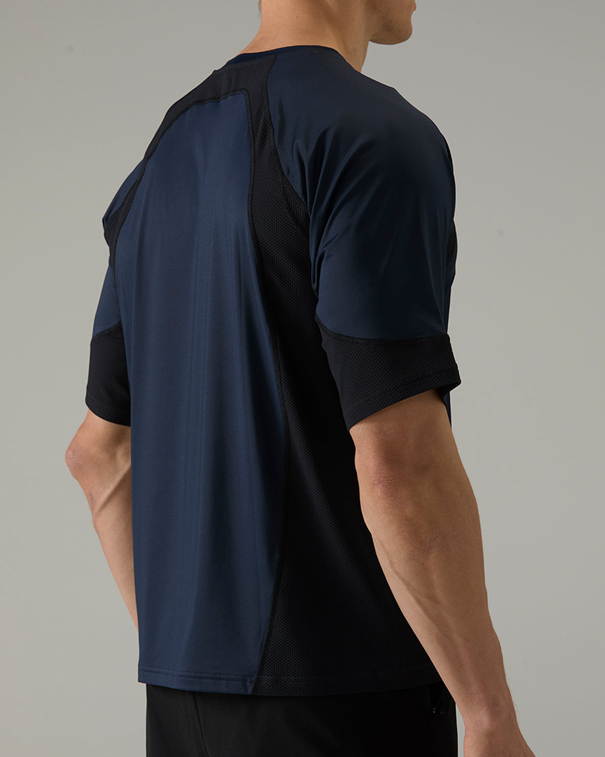 ::422 Blue/Black