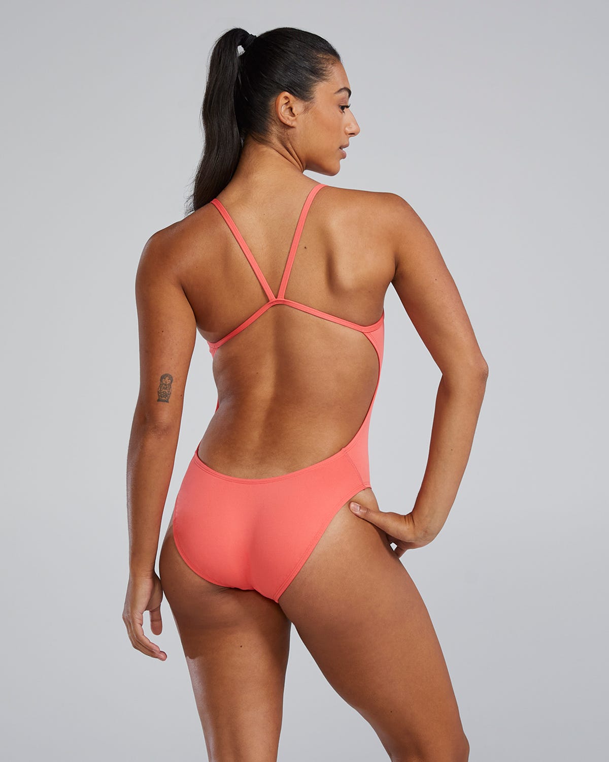 ::832 Coral