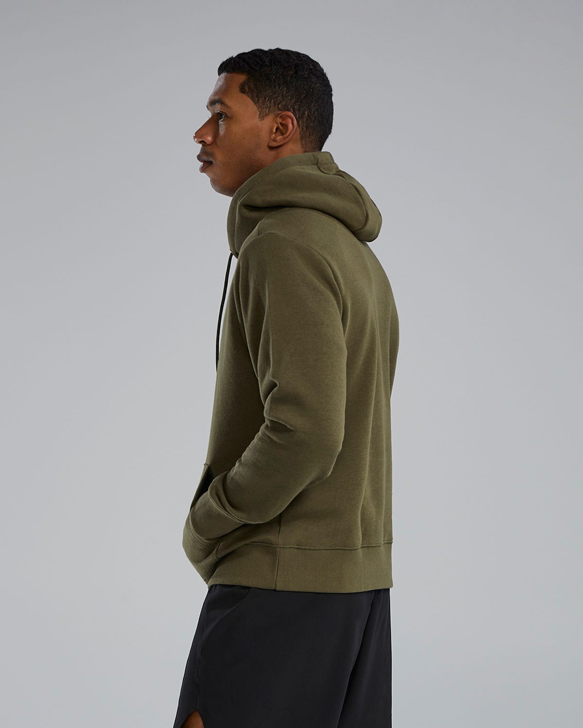 ::932 Olive Night