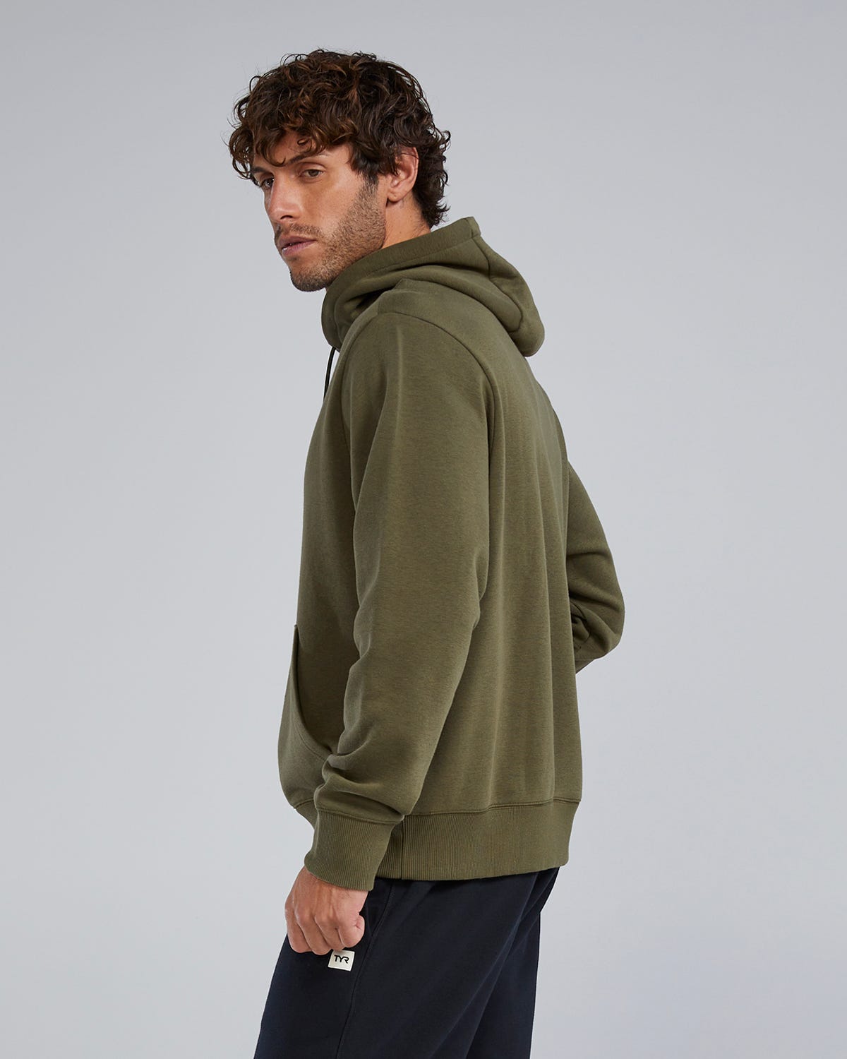::932 Olive Night