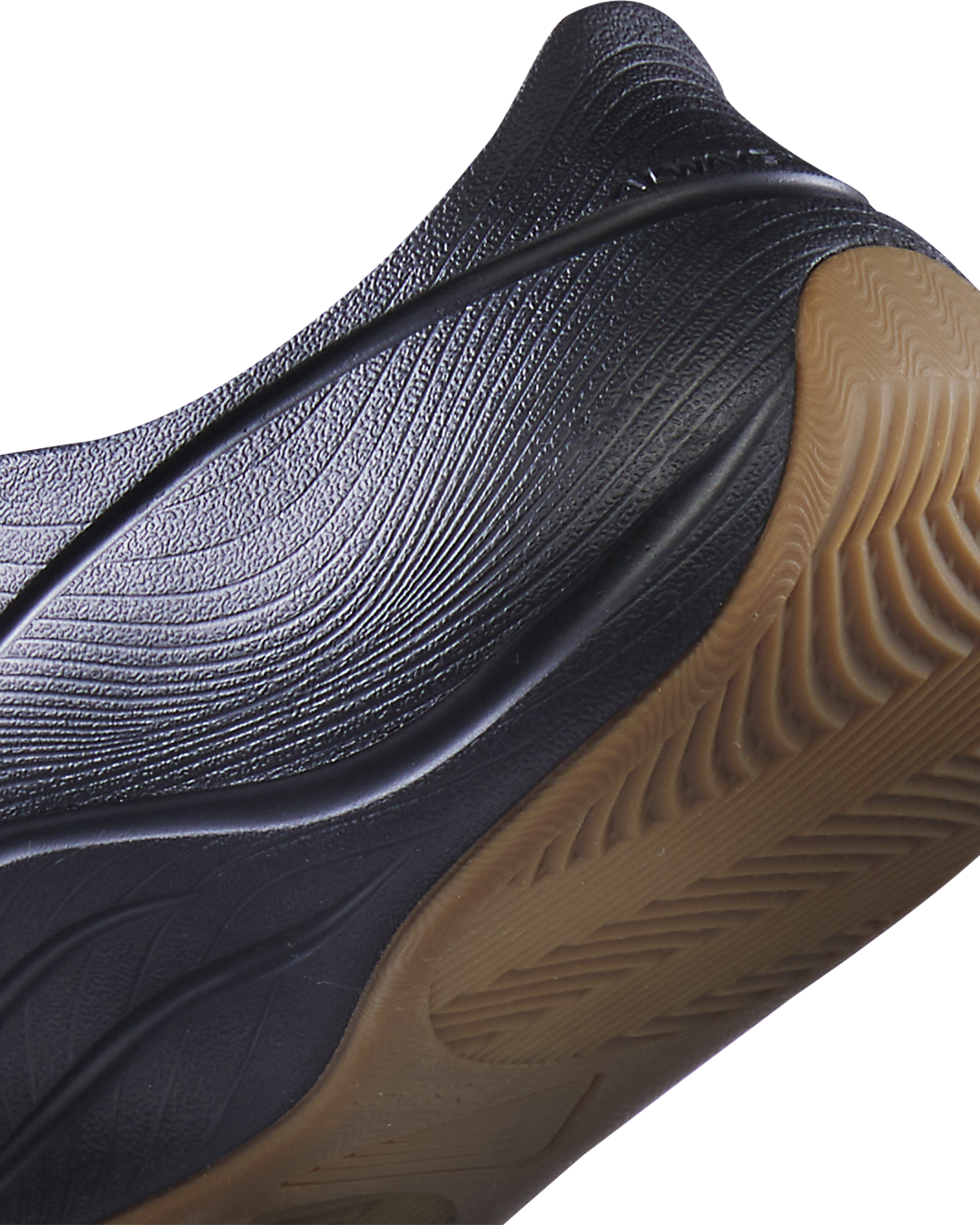 ::544 Black/Gum