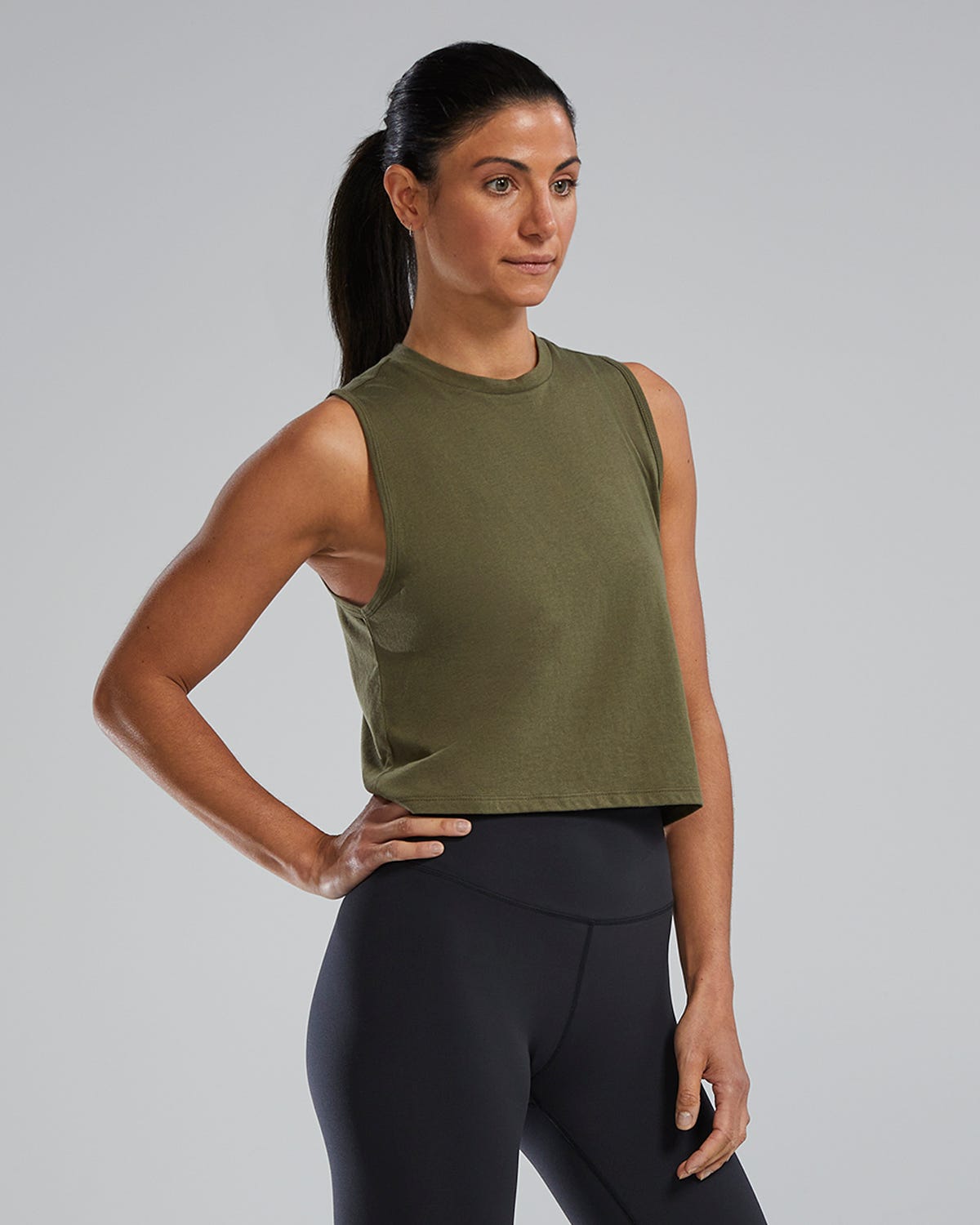 ::932 Olive Night