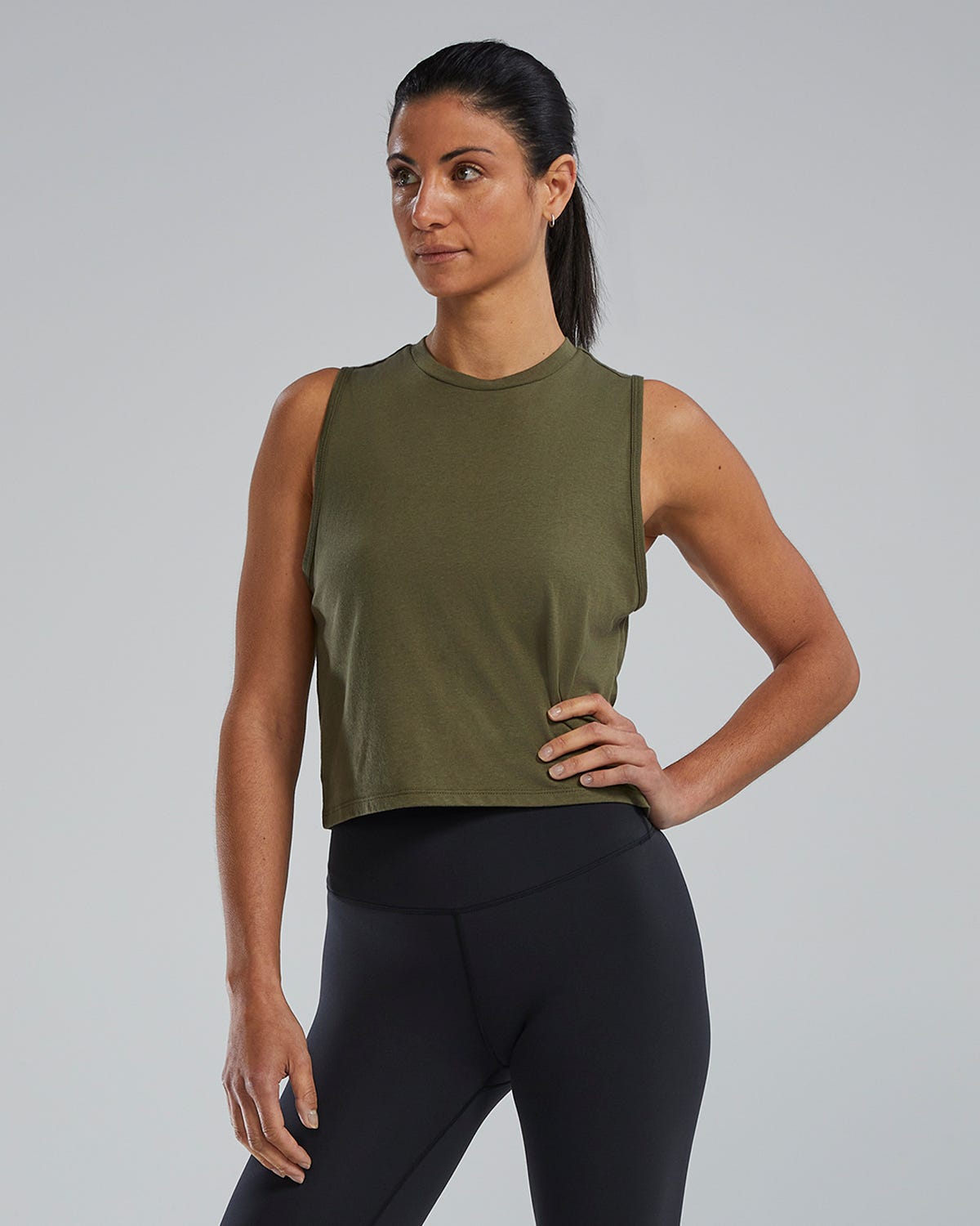 ::932 Olive Night
