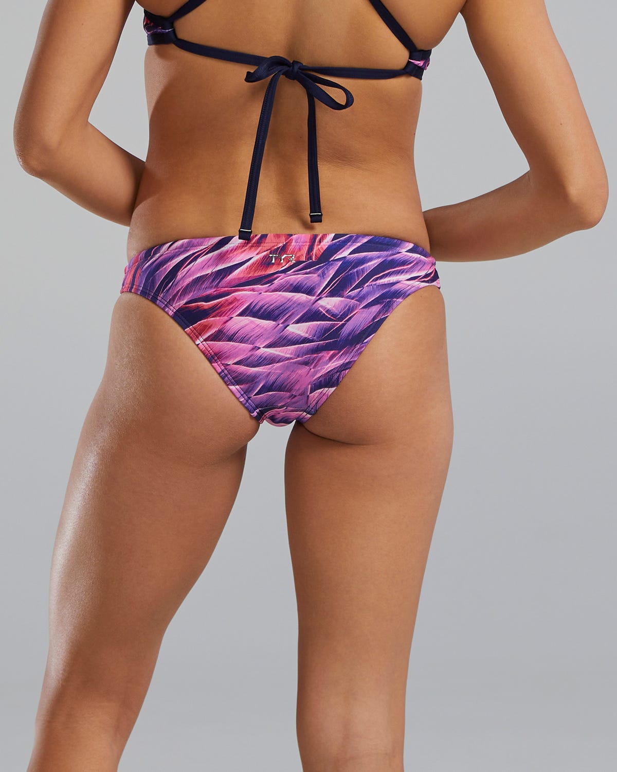 ::696 Pink/Multi